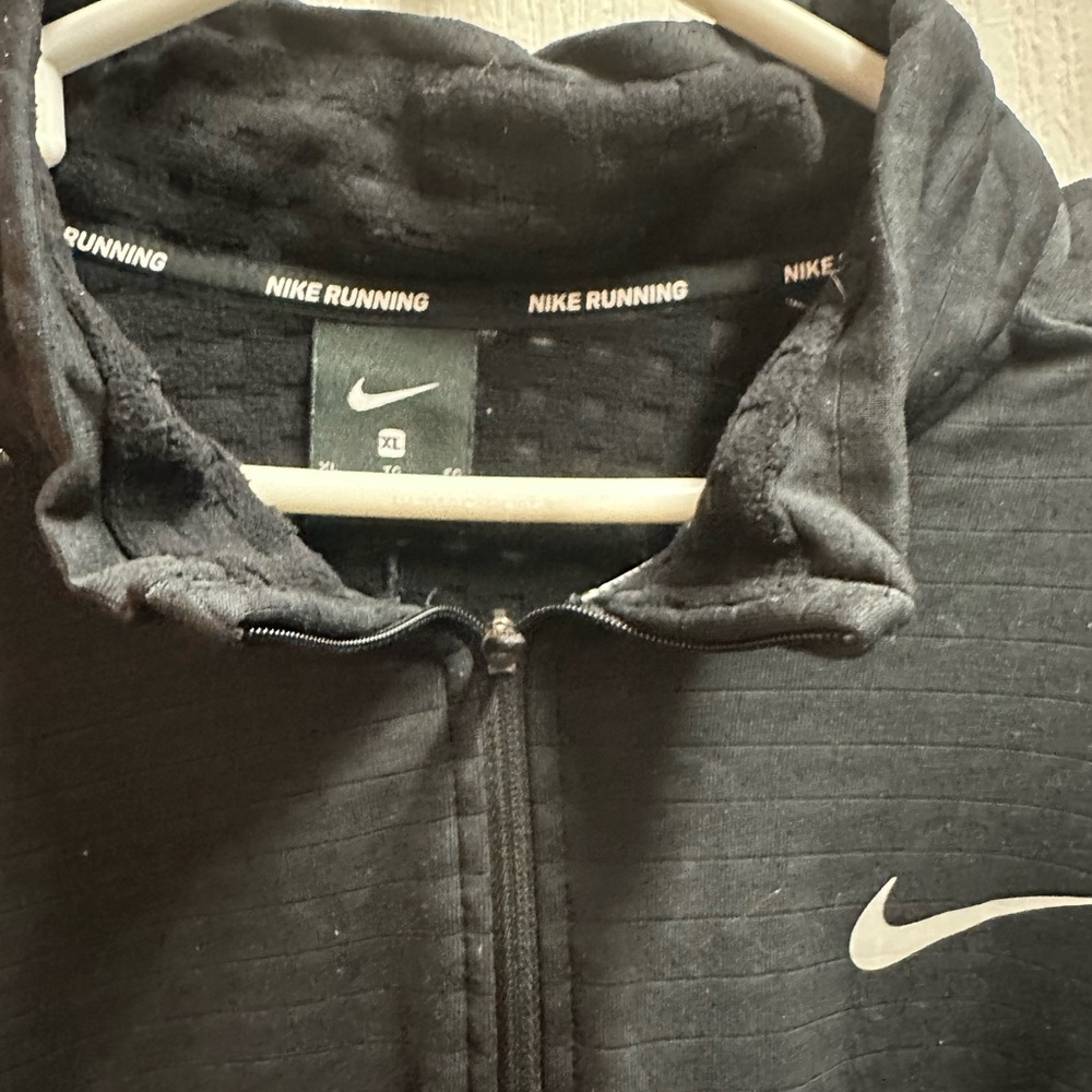 Nike running women's black Pullover Jacket size XL/ NWOT 934 - Picture 3 of 4
